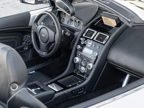 Used 2010 Aston Martin DBS Volante image 14
