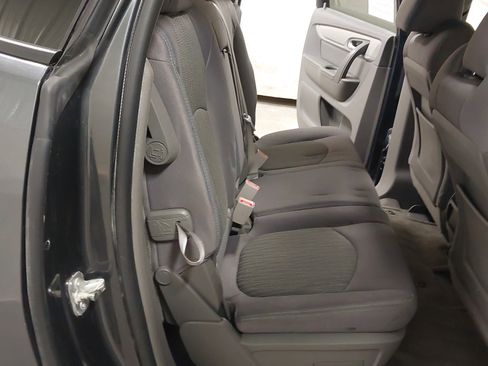 Used 2014 Chevrolet Traverse LS FWD image 30