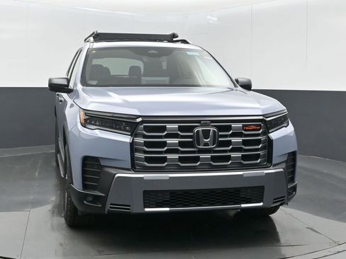 New 2026 Honda Pilot TrailSport image 4