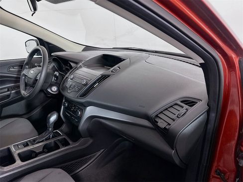 Used 2019 Ford Escape S image 26