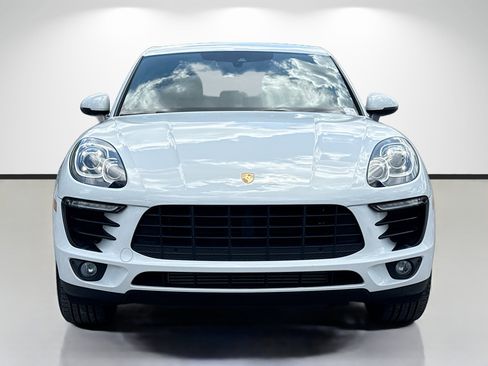 Used 2018 Porsche Macan AWD/4WD image 8