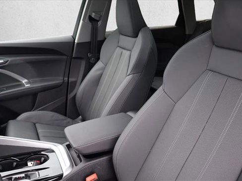 Used 2025 Audi Q5 Prestige AWD/4WD image 4
