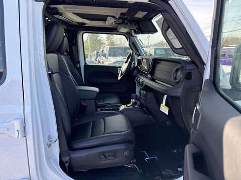 New 2026 Jeep Wrangler Unlimited Rubicon 392 image 30