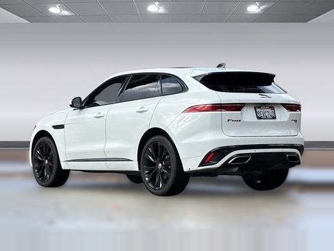Used 2023 Jaguar F-PACE R-Dynamic S image 3