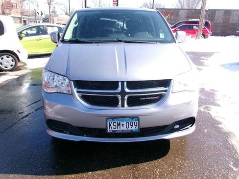 Used 2013 Dodge Grand Caravan SXT w/ Rear Park Assist Pkg image 5