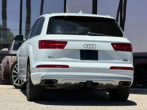 Used 2018 Audi Q7 3.0T Premium Plus w/ Premium Plus Package AWD/4WD image 8