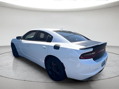 Used 2021 Dodge Charger SXT w/ Blacktop Package AWD/4WD image 8