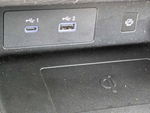 Used 2023 Mitsubishi Outlander SE image 31