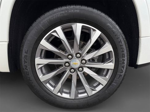 Used 2022 Chevrolet Traverse Premier image 10