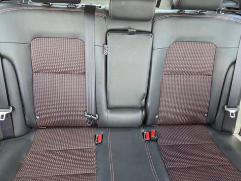 Used 2025 Nissan Kicks SR FWD image 30