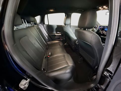 Used 2025 Mercedes-Benz GLA 250 image 27