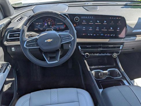 New 2026 Chevrolet Traverse High Country AWD/4WD image 15