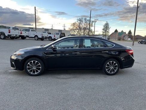 Used 2016 Toyota Avalon XLE image 8