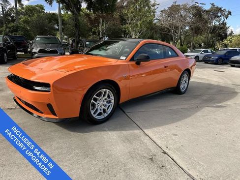 Used 2025 Dodge Charger Daytona R/T w/ Sun & Sound Package AWD/4WD image 21