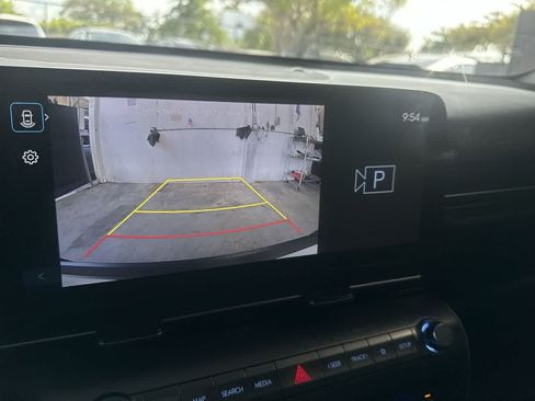 Used 2025 Hyundai Kona SEL FWD image 19