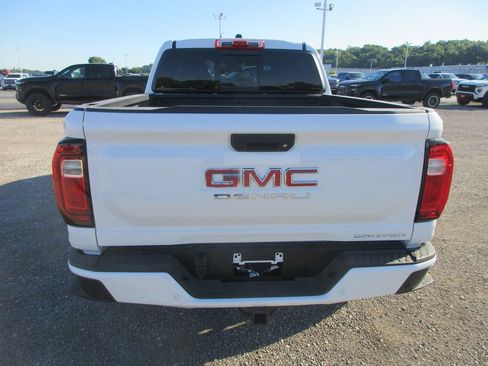 New 2026 GMC Canyon Denali AWD/4WD image 6