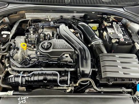 Used 2022 Volkswagen Jetta SE FWD image 25