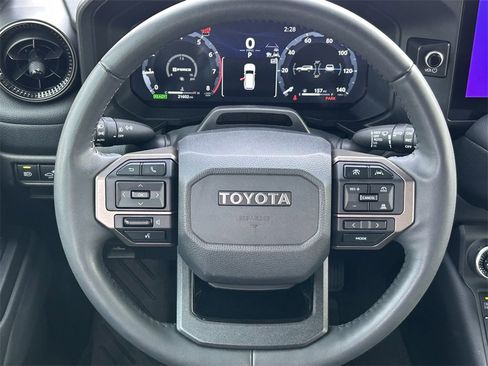 Used 2025 Toyota Land Cruiser image 36