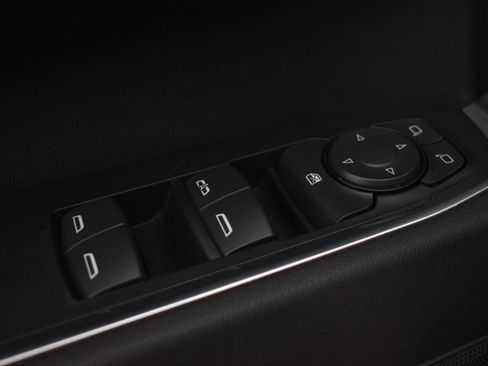 Used 2026 GMC Sierra 2500 SLE w/ SLE Value Package; image 13