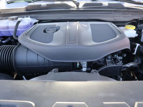 New 2026 RAM 1500 Express AWD/4WD image 18
