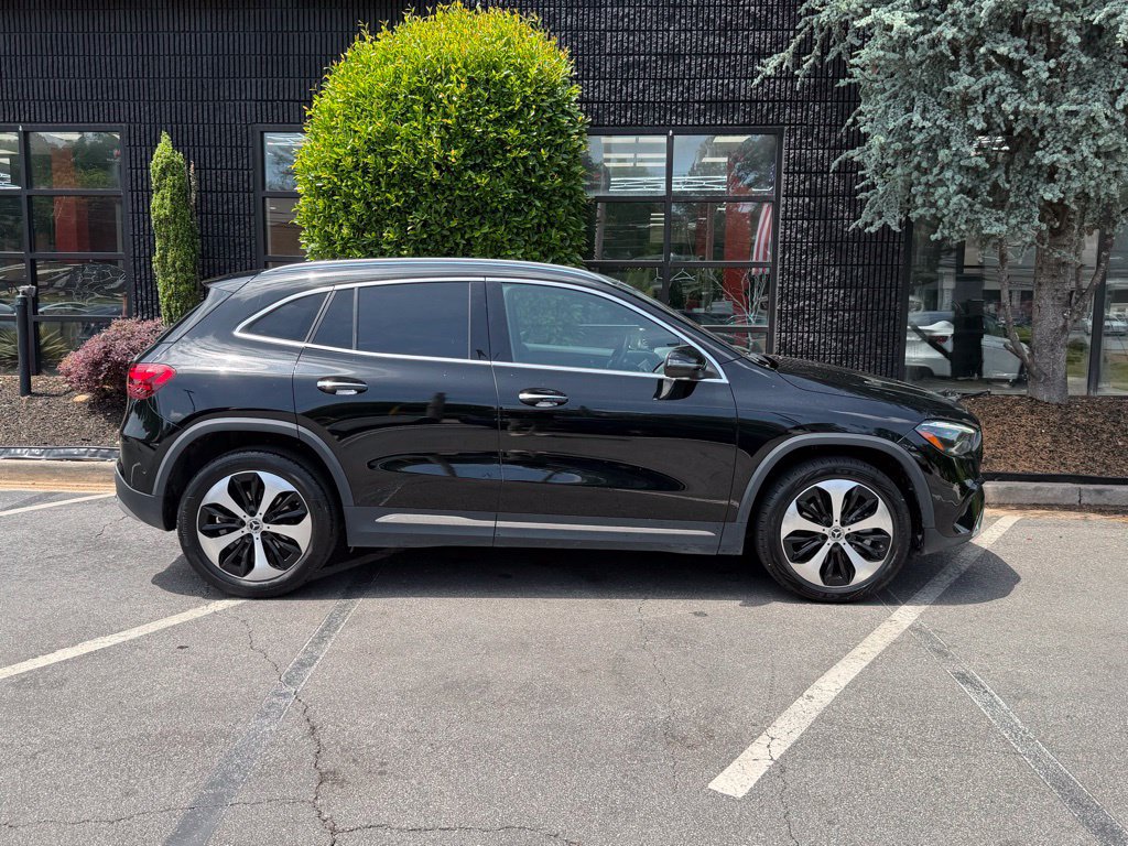 Used 2025 Mercedes-Benz GLA 250 4MATIC image 21