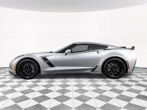 Used 2018 Chevrolet Corvette Grand Sport w/ Z07 Performance Package RWD image 16