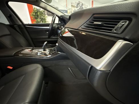 Used 2015 BMW 528i Sedan RWD image 18
