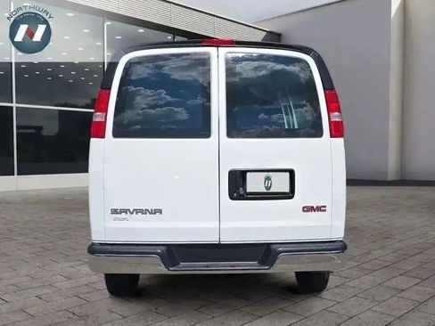 Used 2023 GMC Savana 2500 w/ Driver Convenience Package image 4