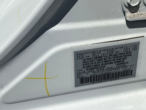 Certified 2025 Nissan Sentra SR w/ SR Premium Package FWD image 24