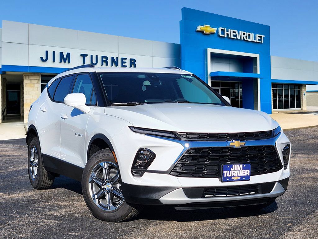 New 2026 Chevrolet Blazer LT w/ Convenience Package FWD image 1