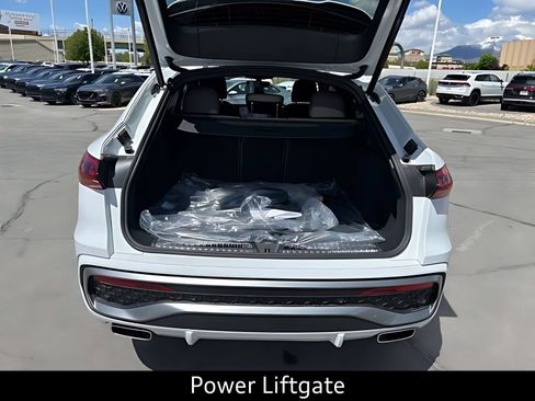 New 2026 Audi Q5 Premium Plus AWD/4WD image 16