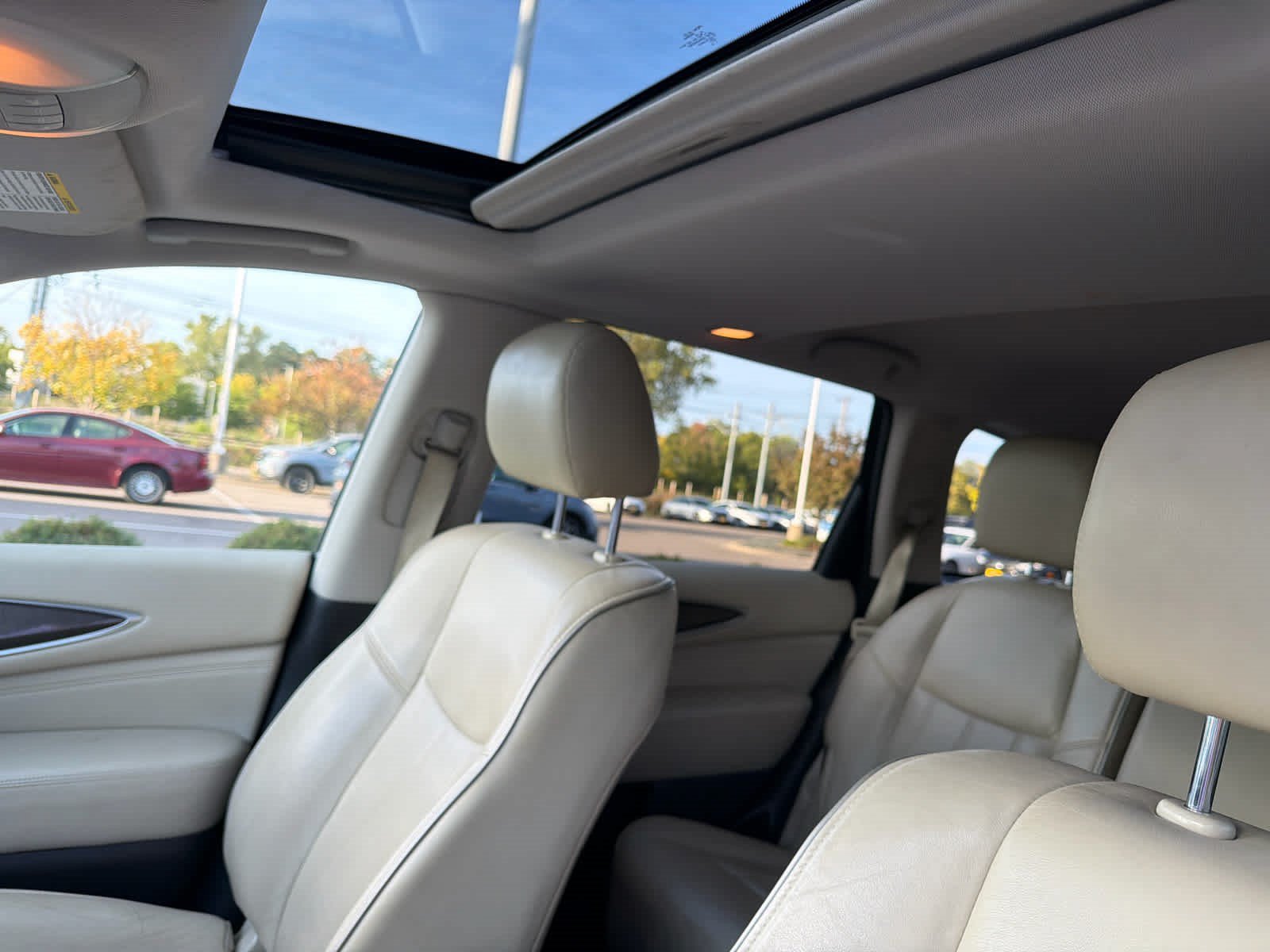 Used 2017 INFINITI QX60 Luxe w/ Premium Plus Package AWD/4WD image 9