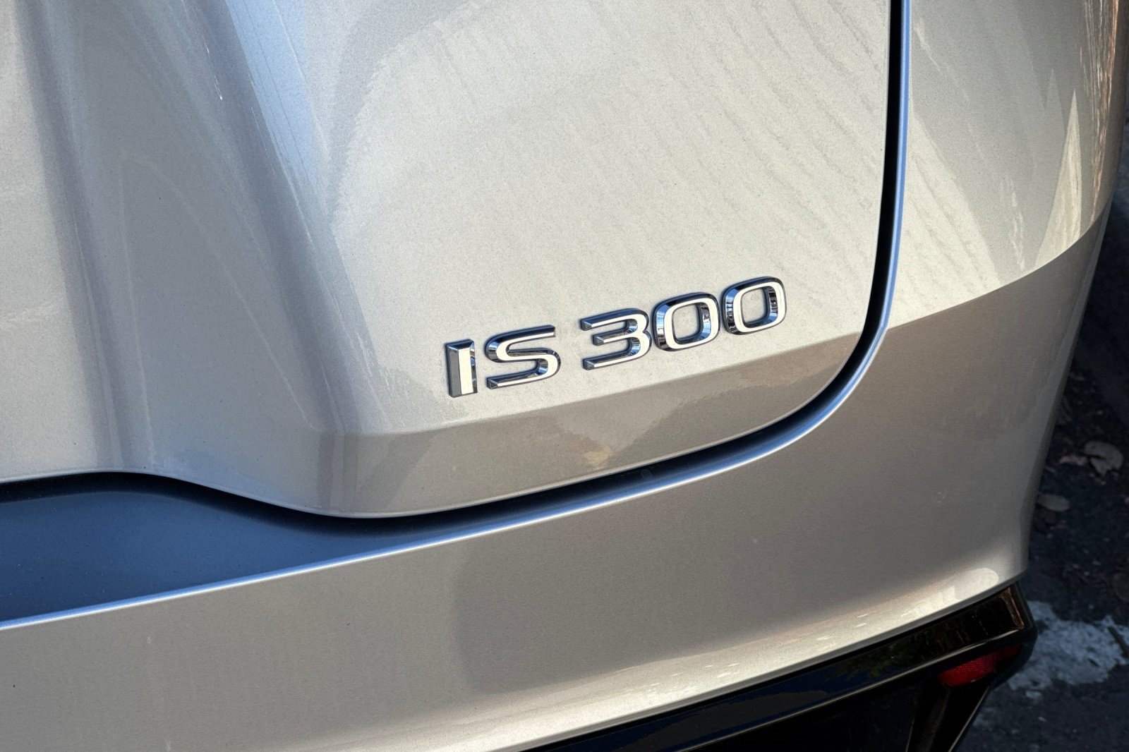 Certified 2025 Lexus IS 300 F Sport RWD image 37