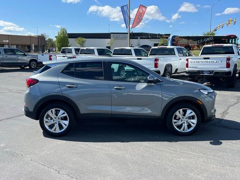 Certified 2025 Buick Encore GX Preferred FWD image 7