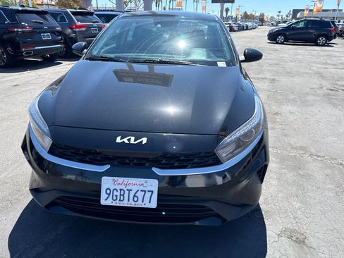 Used 2023 Kia Forte LXS FWD image 3