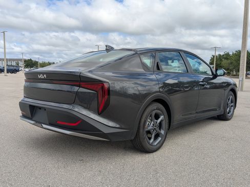 New 2026 Kia K4 FWD image 5