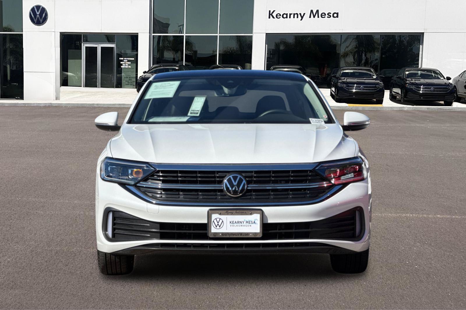 Used 2023 Volkswagen Jetta SEL FWD image 9