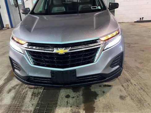 Used 2024 Chevrolet Equinox LS w/ LS Convenience Package image 9