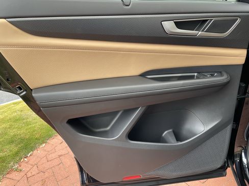 New 2026 Volkswagen Atlas Cross Sport SEL R-Line image 11