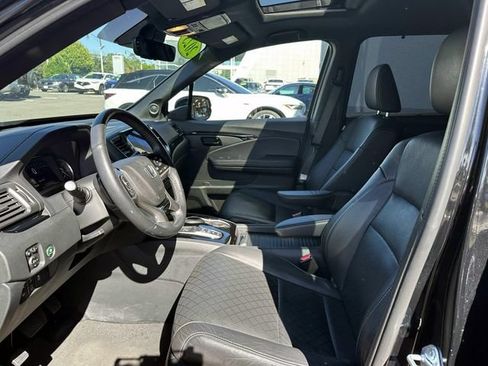 Used 2023 Honda Passport Elite image 15