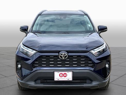 Used 2023 Toyota RAV4 XLE Premium FWD image 4