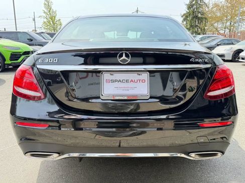 Used 2018 Mercedes-Benz E 300 4MATIC image 6