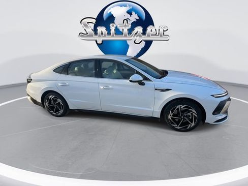 New 2026 Hyundai Sonata SEL FWD image 10