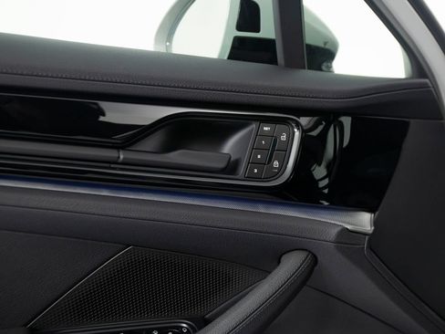 Certified 2026 Porsche Panamera 4 AWD/4WD image 22