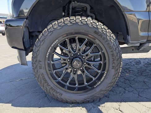 Used 2018 Ford F250 Platinum w/ Platinum Ultimate Package AWD/4WD image 39