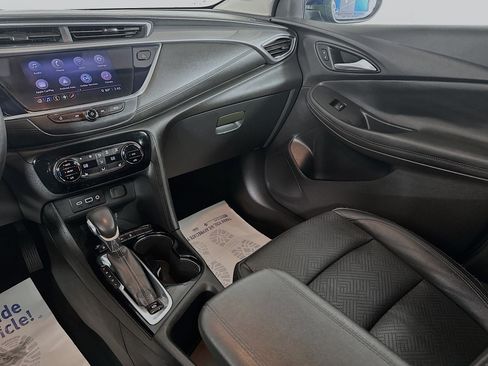 Used 2020 Buick Encore GX Essence FWD image 21
