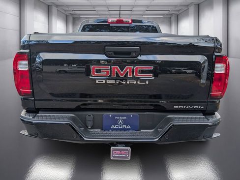 Used 2023 GMC Canyon Denali AWD/4WD image 6