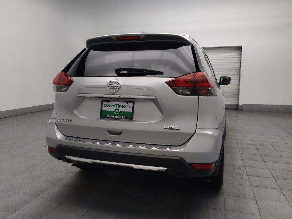 Used 2019 Nissan Rogue S w/ Special Edition Package FWD image 7