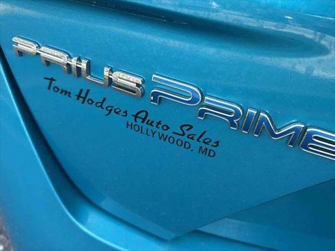 Used 2022 Toyota Prius Prime LE image 6