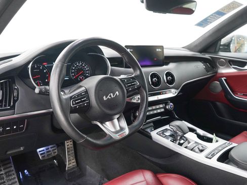 Used 2022 Kia Stinger GT2 AWD/4WD image 25